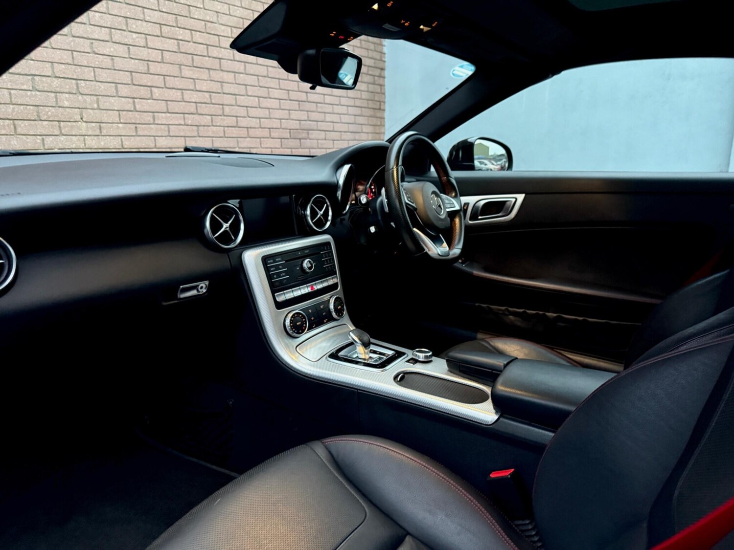 Used Mercedes-Benz SLC 2017 for sale - 76607762: Photo 46