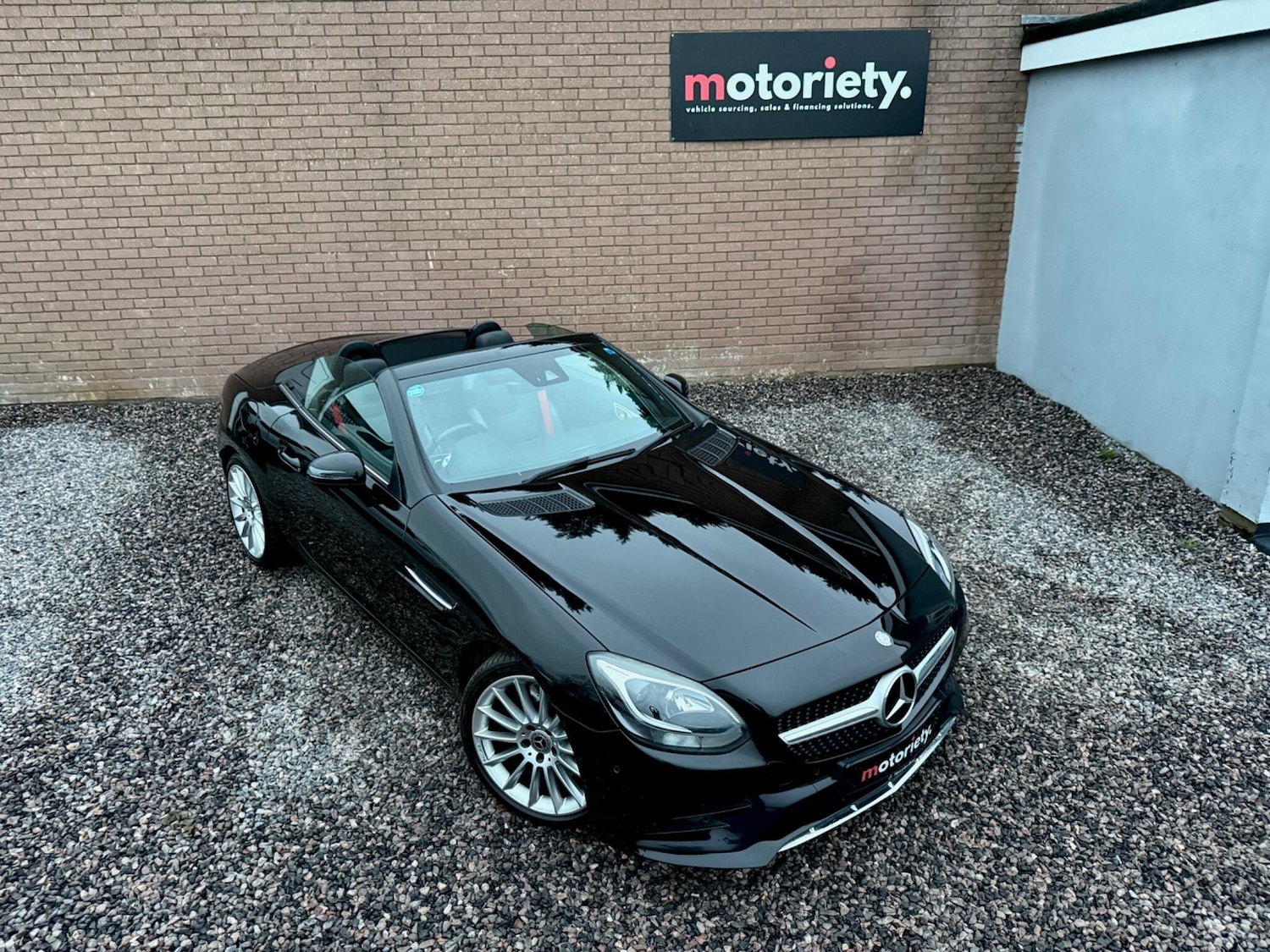 Used Mercedes-Benz SLC 2017 for sale - 76607762: Photo 5
