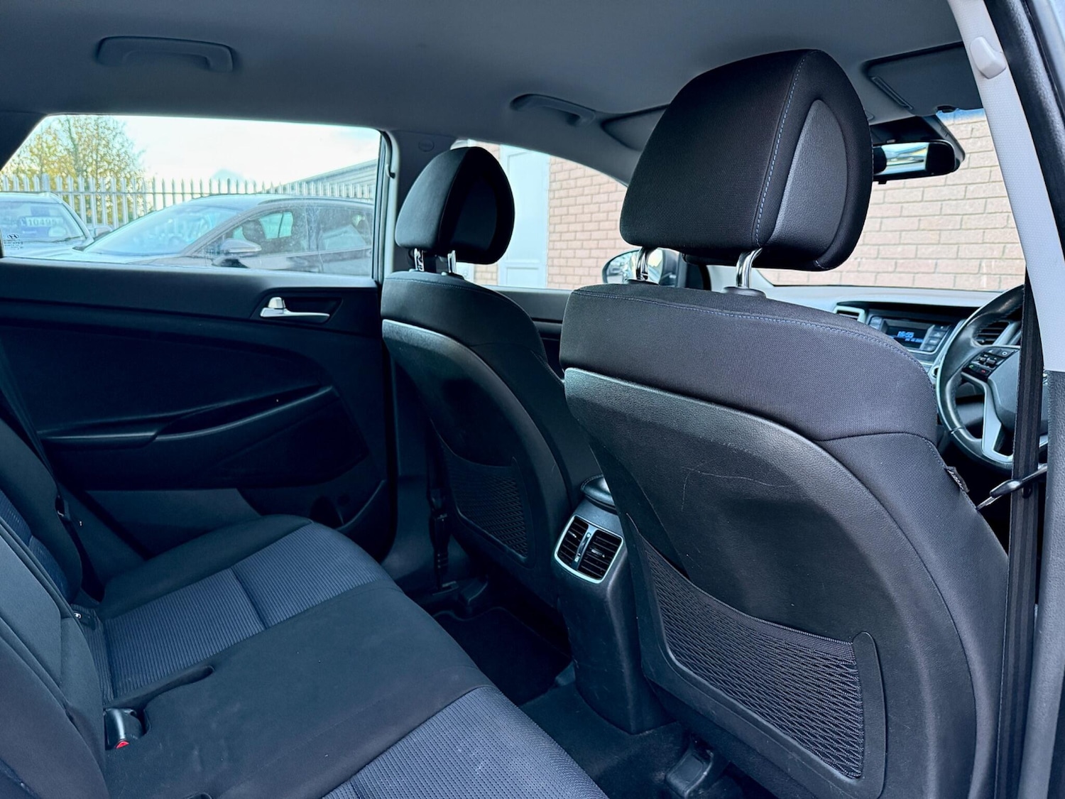 Used Hyundai TUCSON 2015 for sale - 76371384: Photo 43