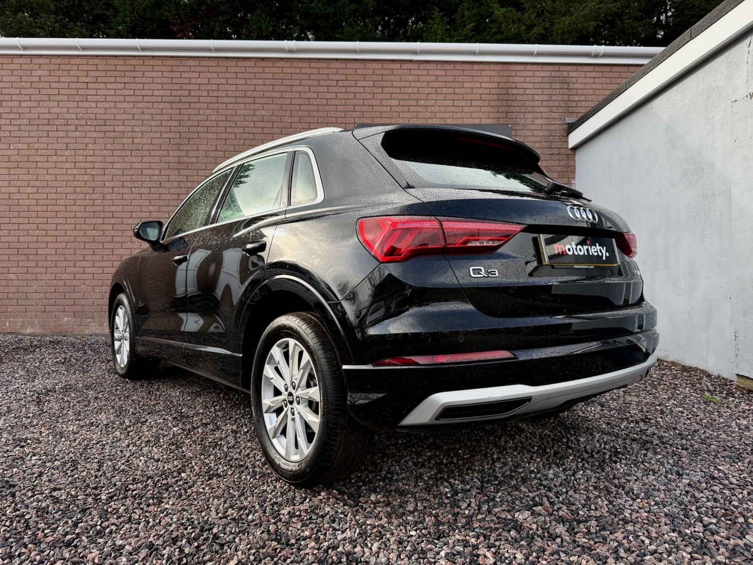 Used Audi Q3 2021 for sale - 76484663: Photo 2