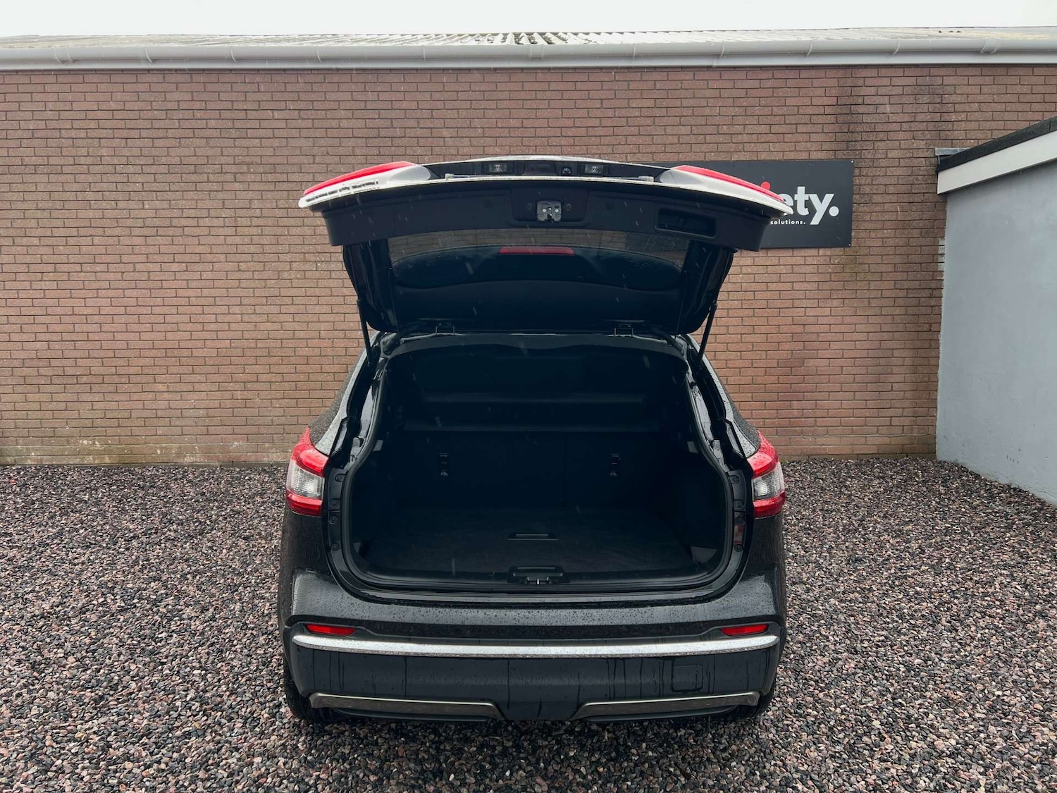 Used Nissan Qashqai 2018 for sale - 77529411: Photo 38