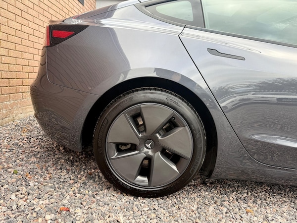Used Tesla Model 3 2021 for sale - 76215531: Photo 28