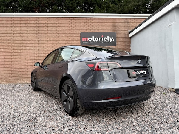 Used Tesla Model 3 2021 for sale - 76215531: Photo 2
