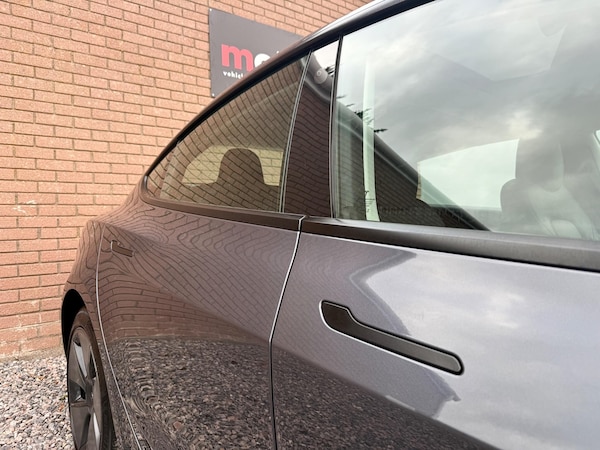 Used Tesla Model 3 2021 for sale - 76215531: Photo 32