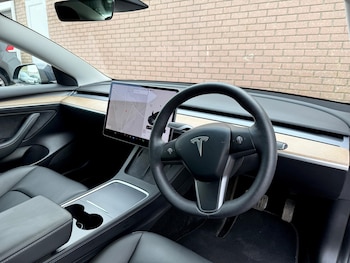 Used Tesla Model 3 2021 for sale - 76215531: Photo 3