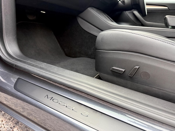 Used Tesla Model 3 2021 for sale - 76215531: Photo 49