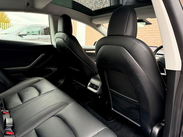 Used Tesla Model 3 2021 for sale - 76215531: Photo 50