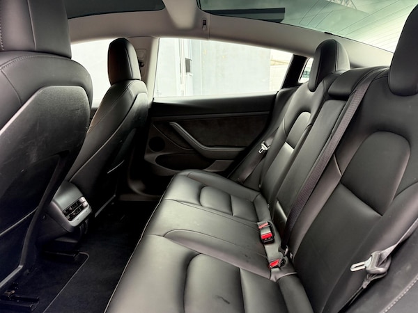 Used Tesla Model 3 2021 for sale - 76215531: Photo 58