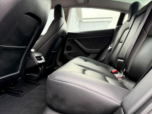 Used Tesla Model 3 2021 for sale - 76215531: Photo 61