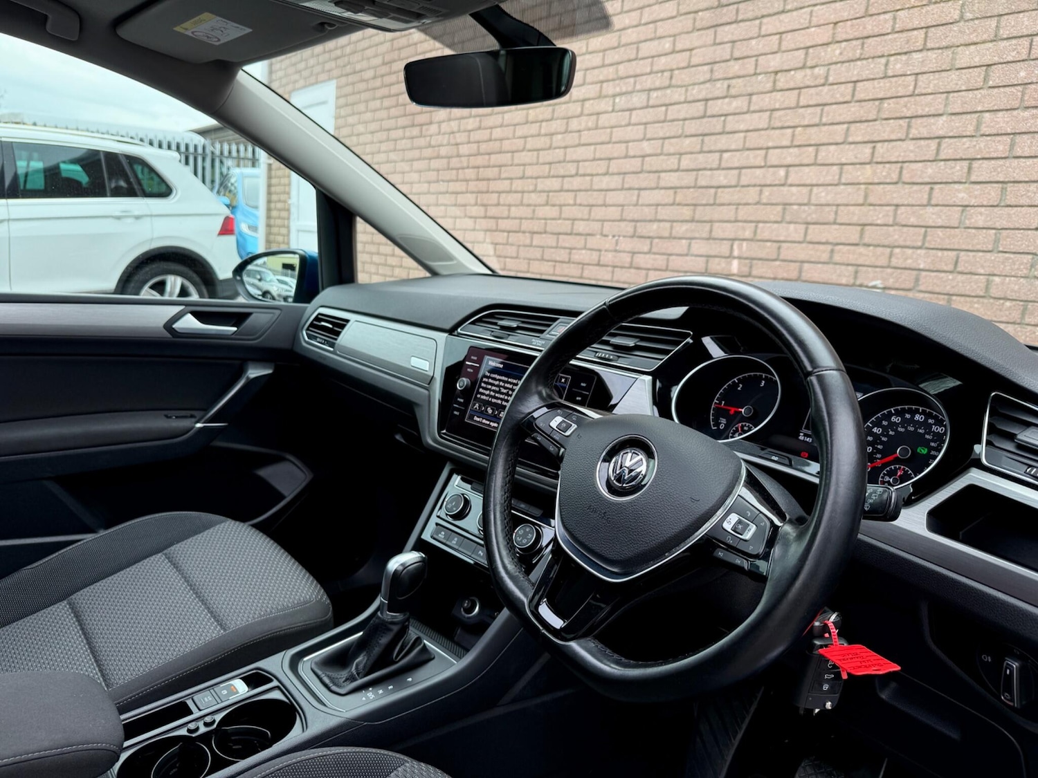 Used Volkswagen Touran 2017 for sale - 76485433: Photo 36