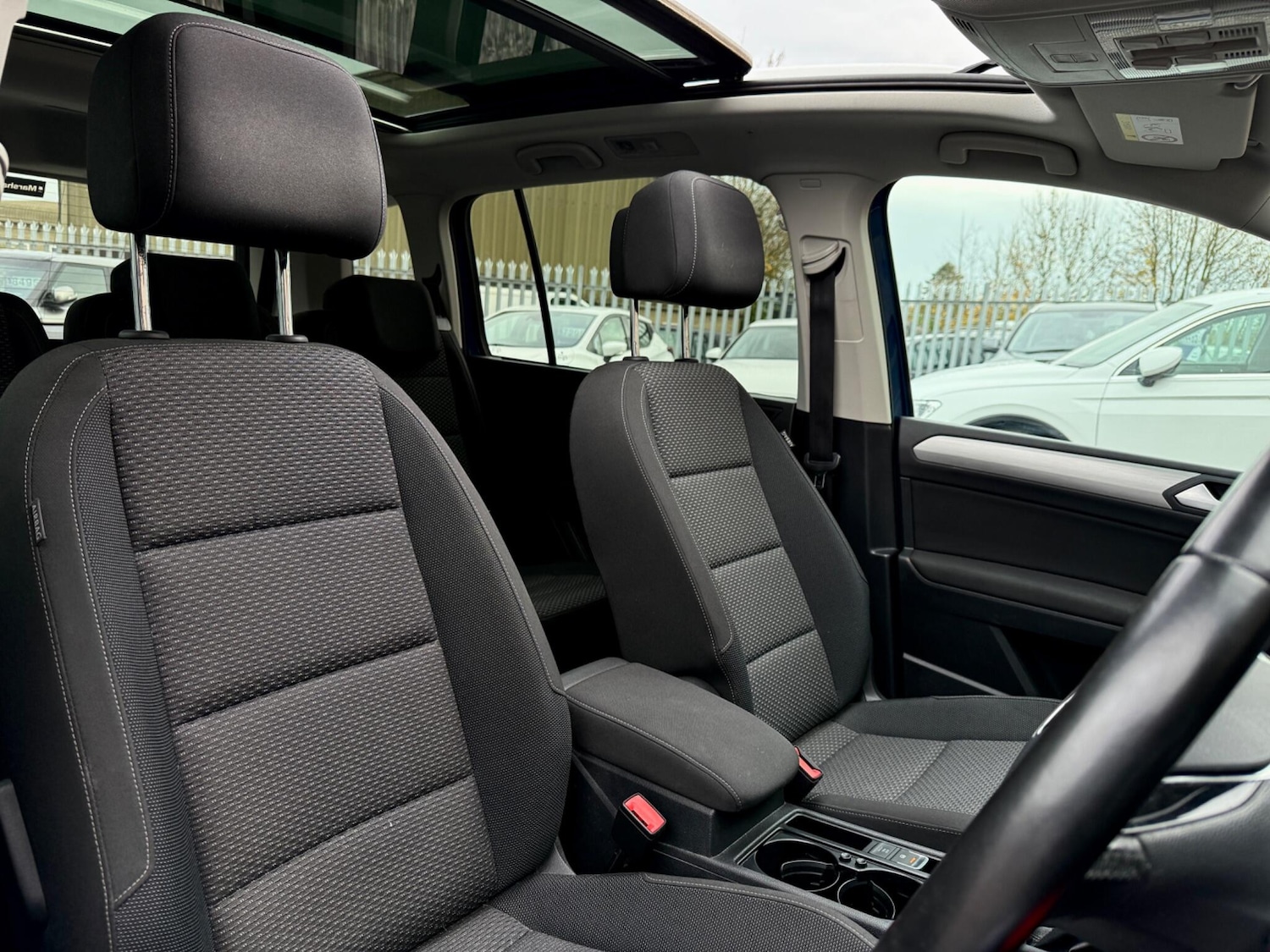 Used Volkswagen Touran 2017 for sale - 76485433: Photo 38