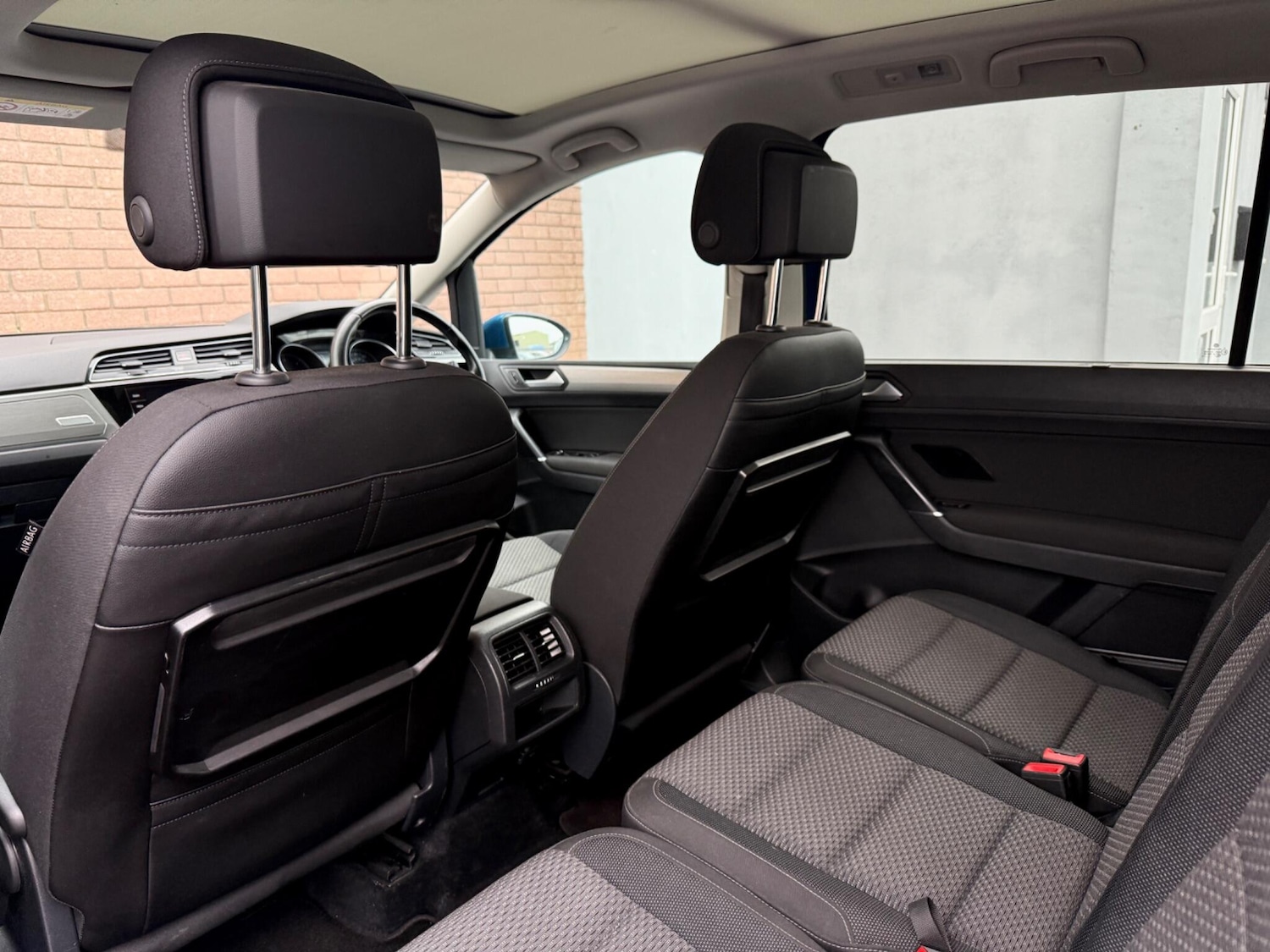 Used Volkswagen Touran 2017 for sale - 76485433: Photo 52