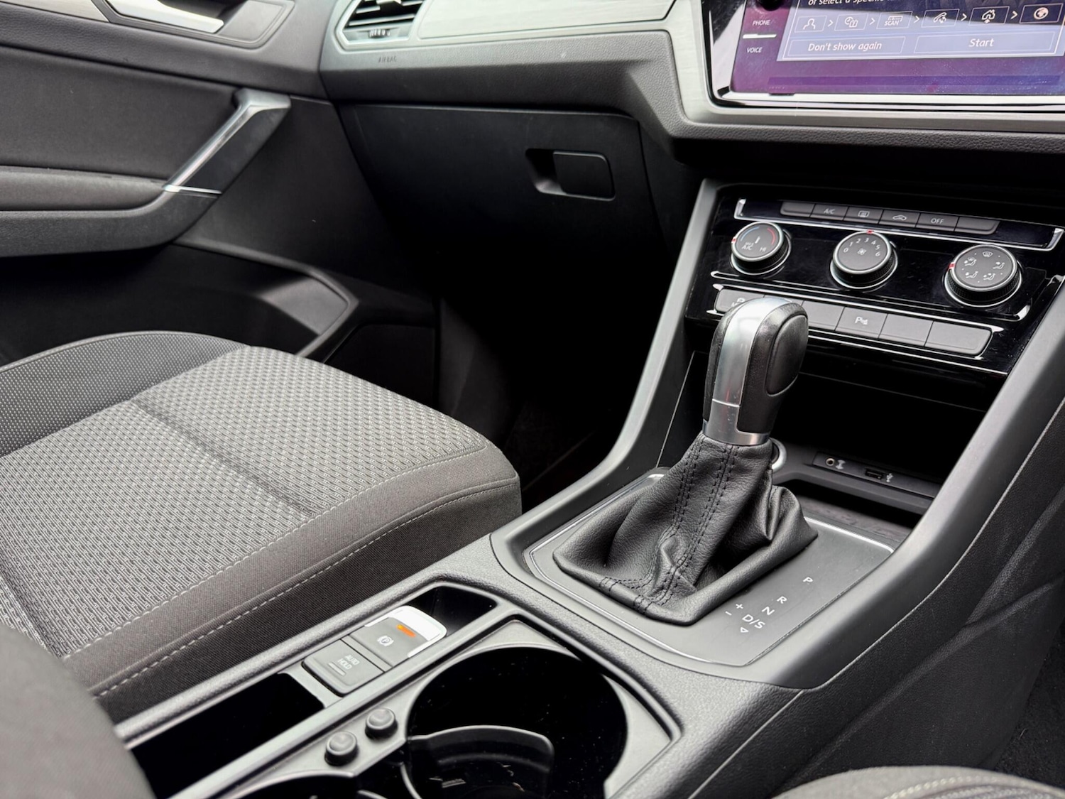 Used Volkswagen Touran 2017 for sale - 76485433: Photo 62