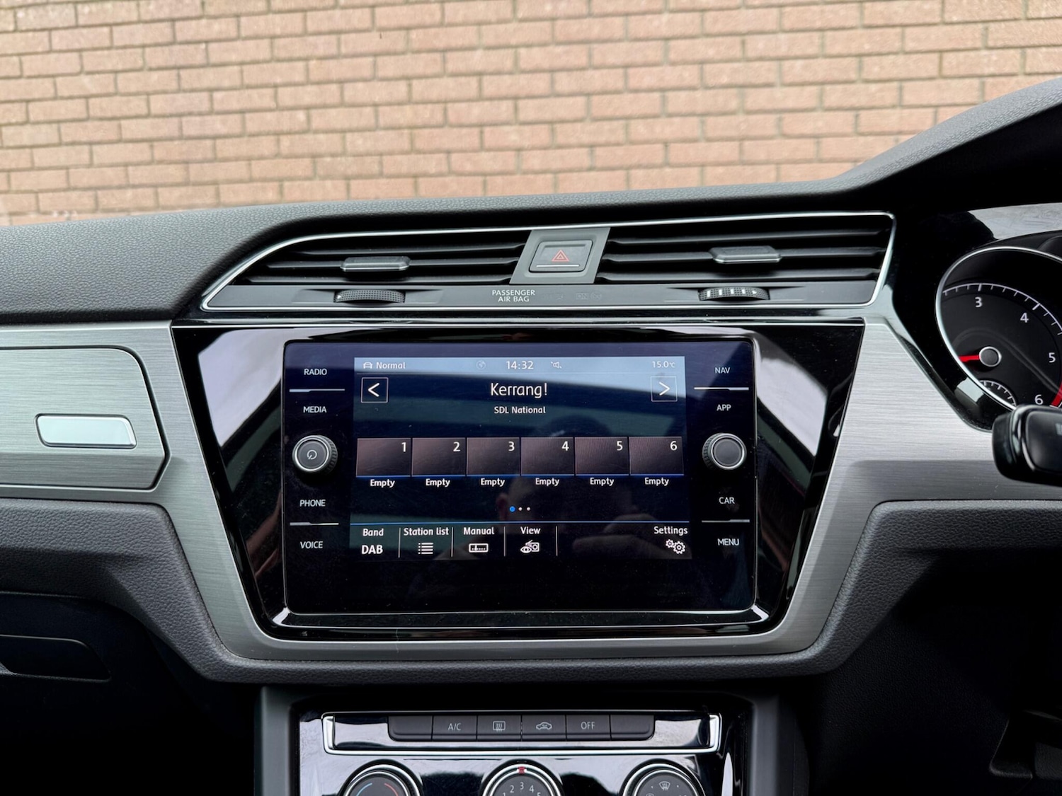 Used Volkswagen Touran 2017 for sale - 76485433: Photo 67