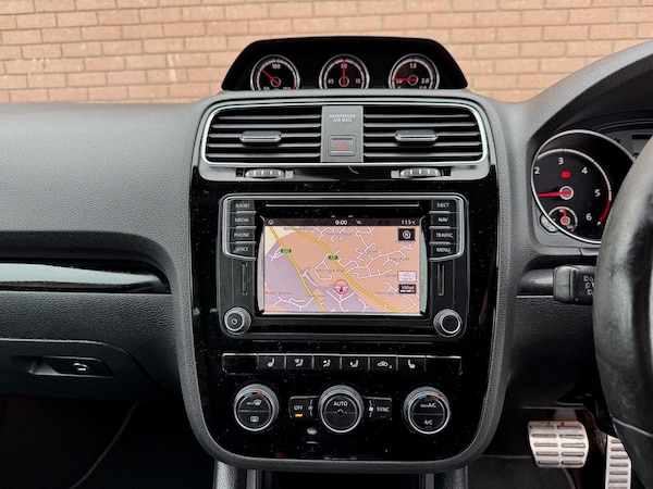 Used Volkswagen Scirocco 2016 for sale - 76283453: Photo 4