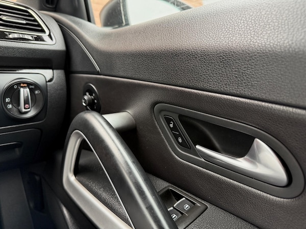 Used Volkswagen Scirocco 2016 for sale - 76283453: Photo 62