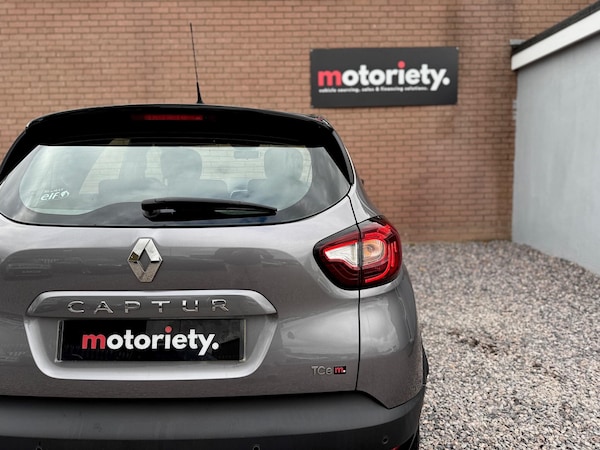 Used Renault Captur 2017 for sale - 76295944: Photo 24