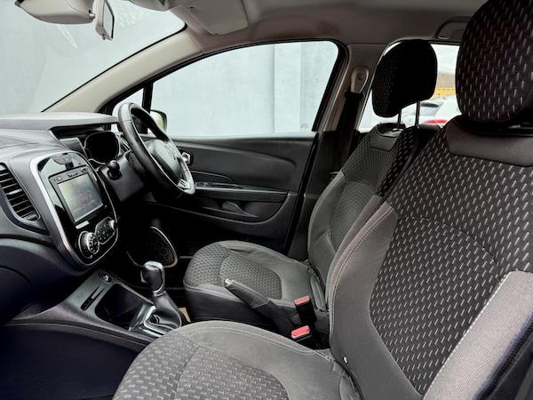 Used Renault Captur 2017 for sale - 76295944: Photo 38