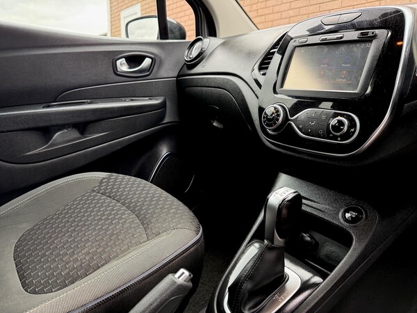 Used Renault Captur 2017 for sale - 76295944: Photo 51