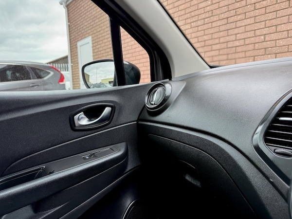 Used Renault Captur 2017 for sale - 76295944: Photo 52