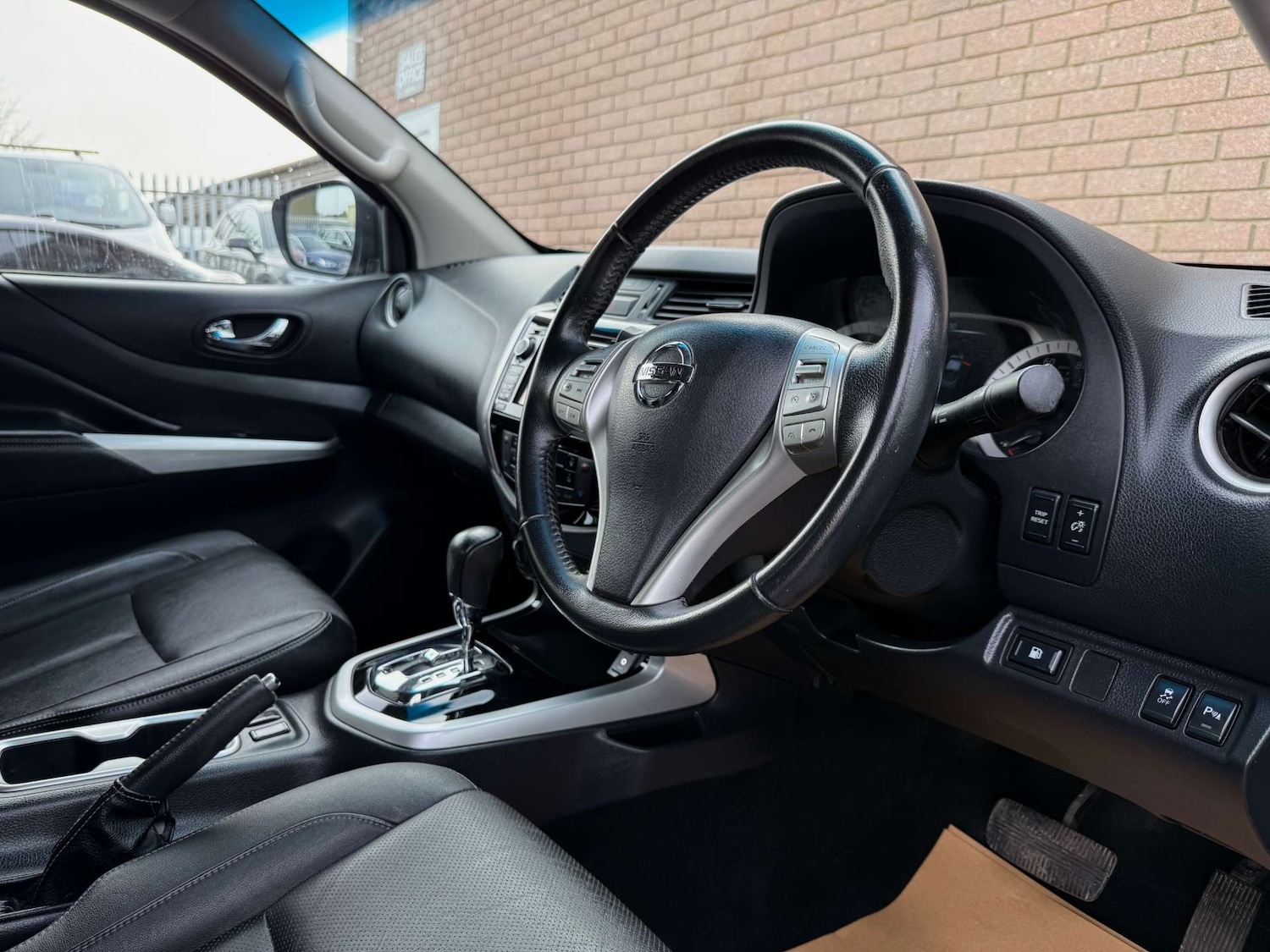 Used Nissan Navara 2017 for sale - 77581146: Photo 45