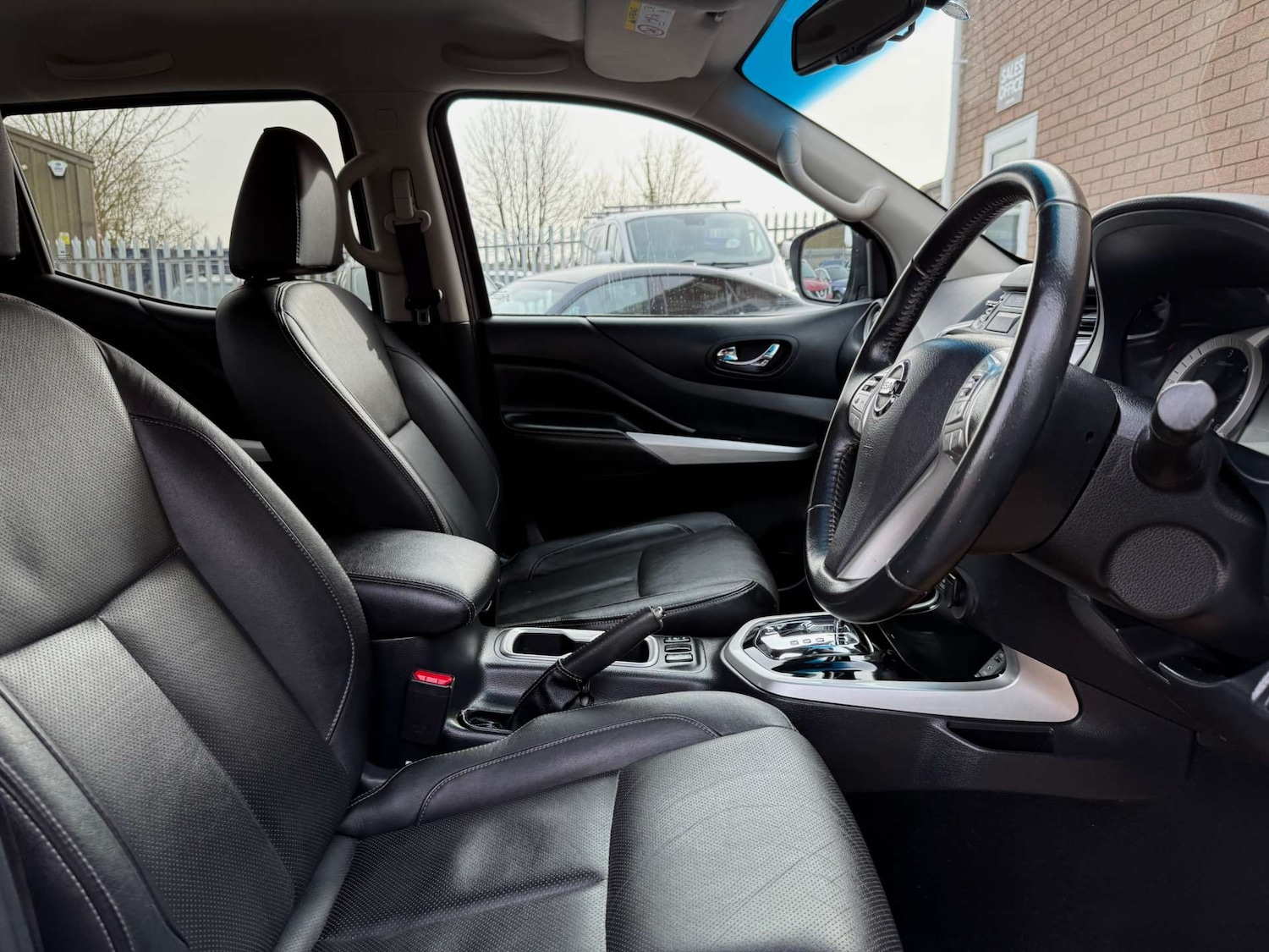 Used Nissan Navara 2017 for sale - 77581146: Photo 46