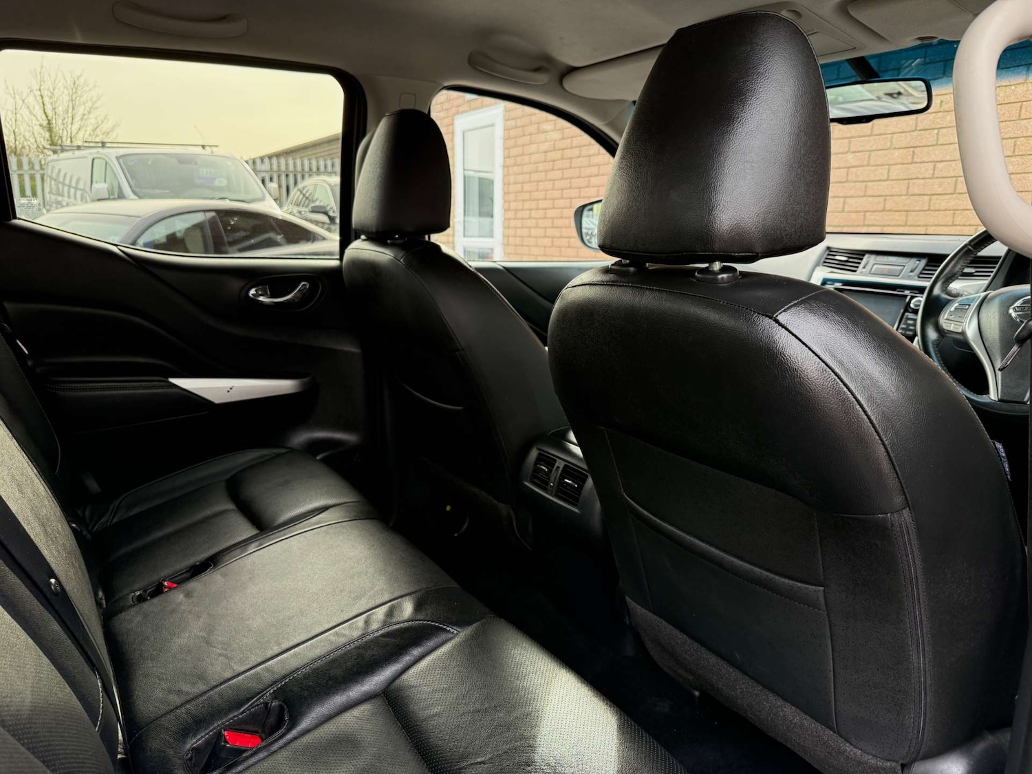 Used Nissan Navara 2017 for sale - 77581146: Photo 55