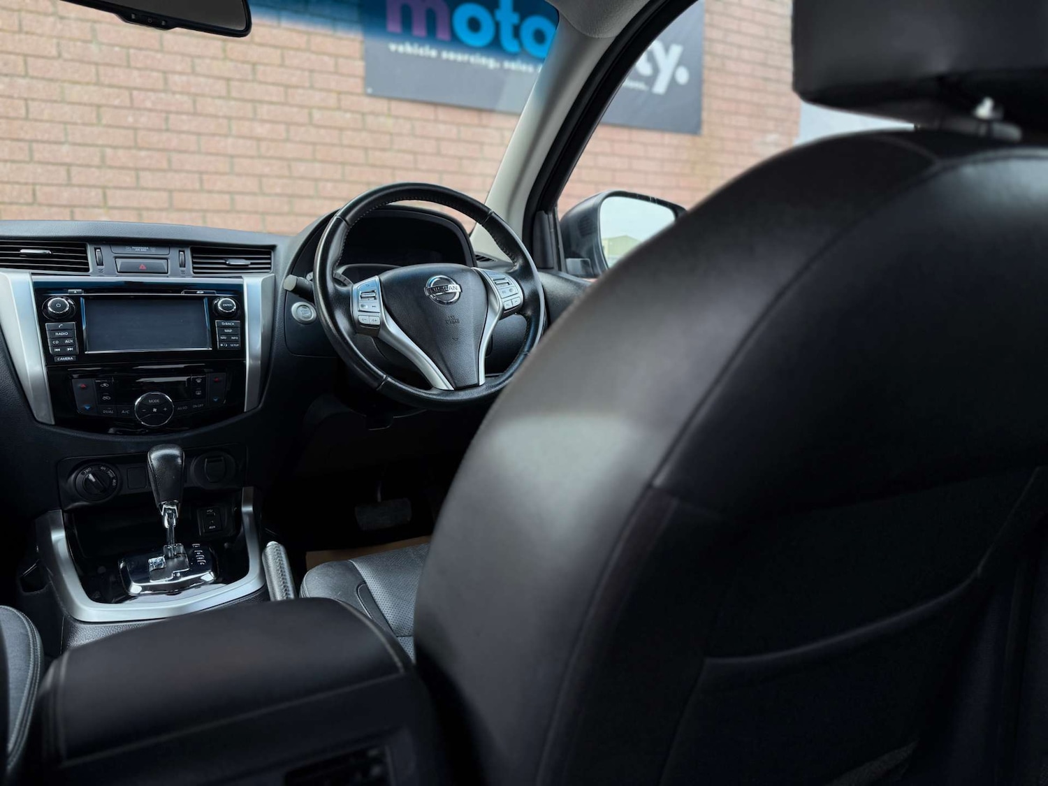 Used Nissan Navara 2017 for sale - 77581146: Photo 65