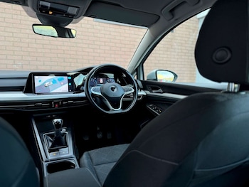 Used Volkswagen Golf 2021 for sale - 77274338: Photo