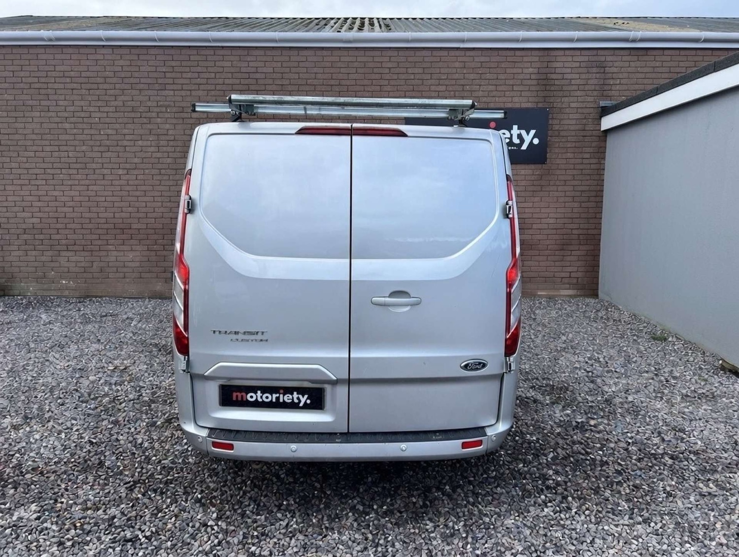 Used Ford Transit Custom 2017 for sale - 77353576: Photo 27