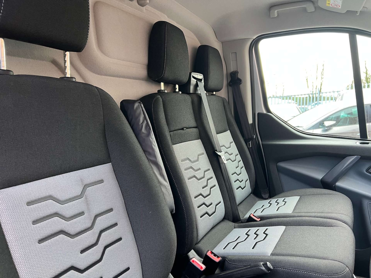 Used Ford Transit Custom 2017 for sale - 77353576: Photo 41