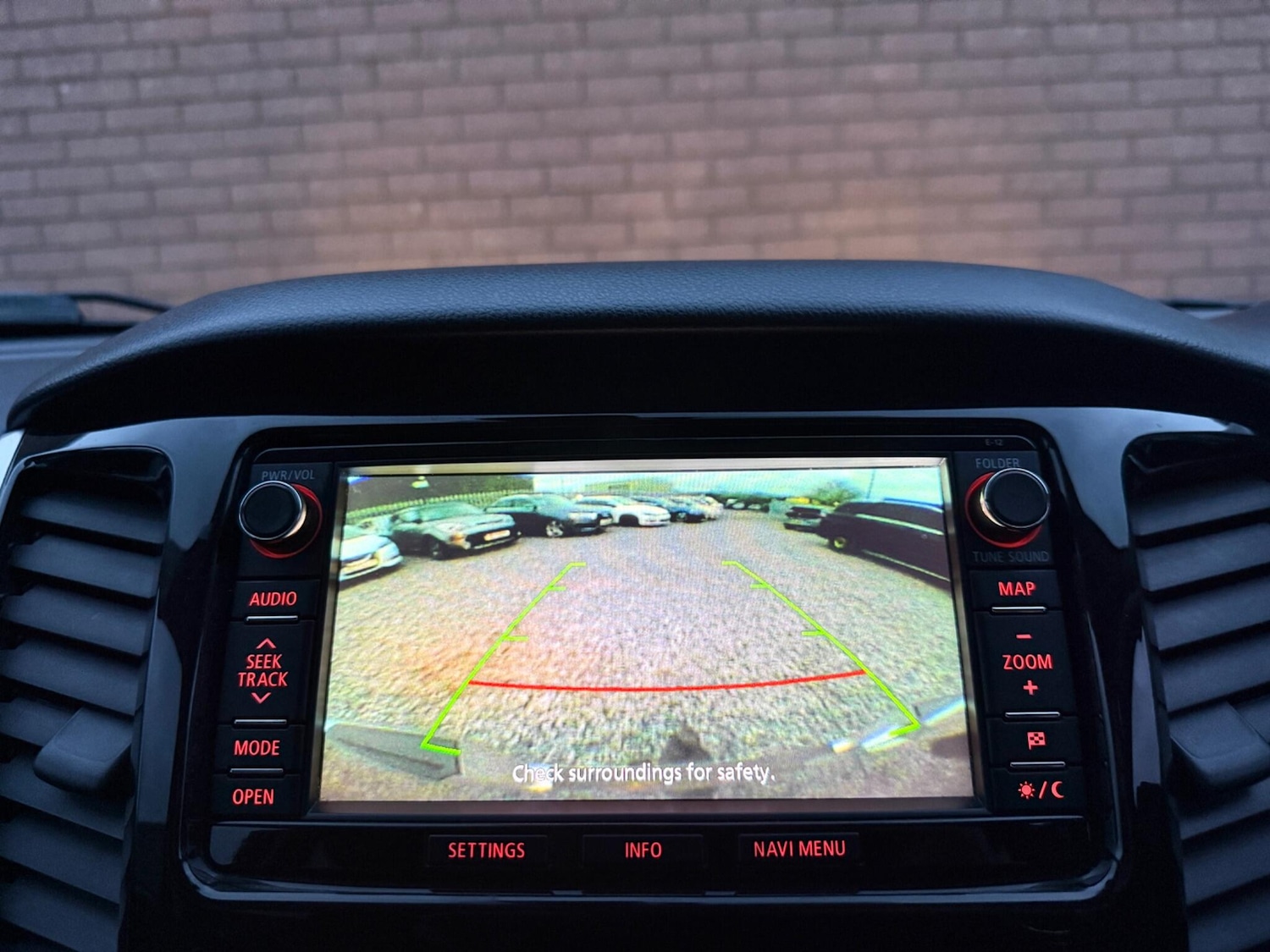 Used Mitsubishi L200 2016 for sale - 76441341: Photo 4