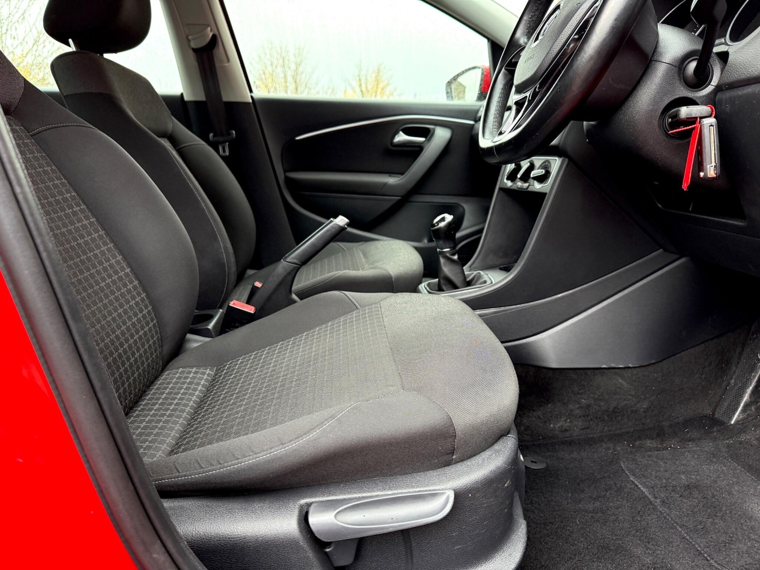 Used Volkswagen Polo 2015 for sale - 76441334: Photo 37