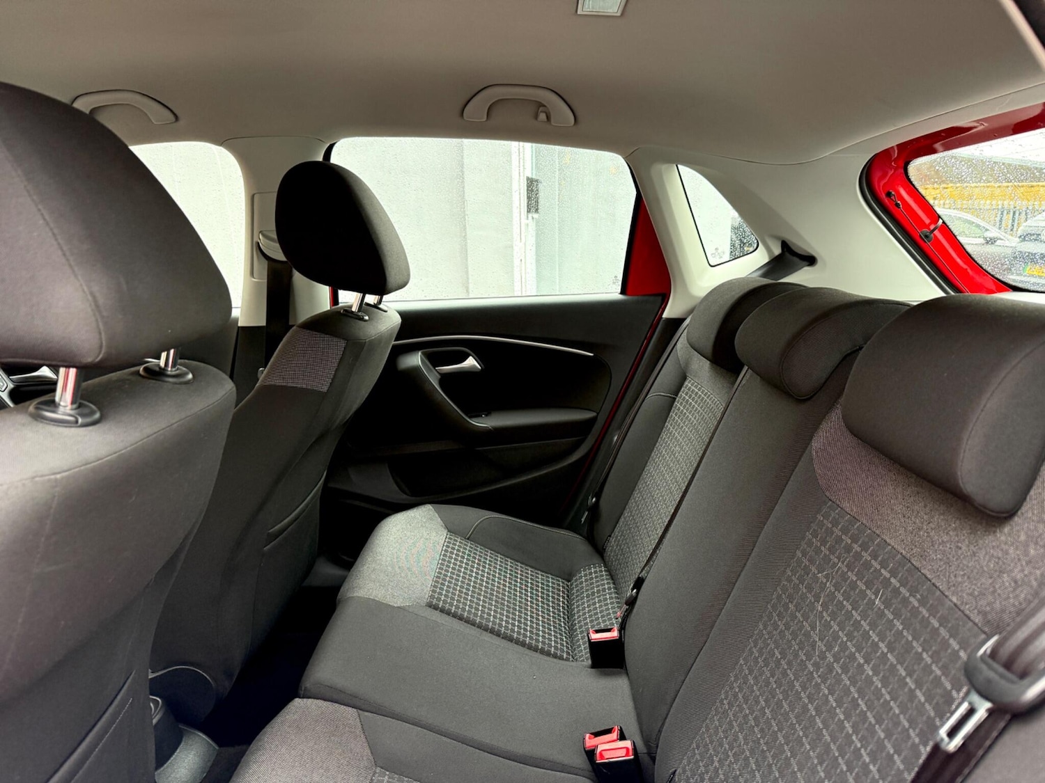 Used Volkswagen Polo 2015 for sale - 76441334: Photo 48