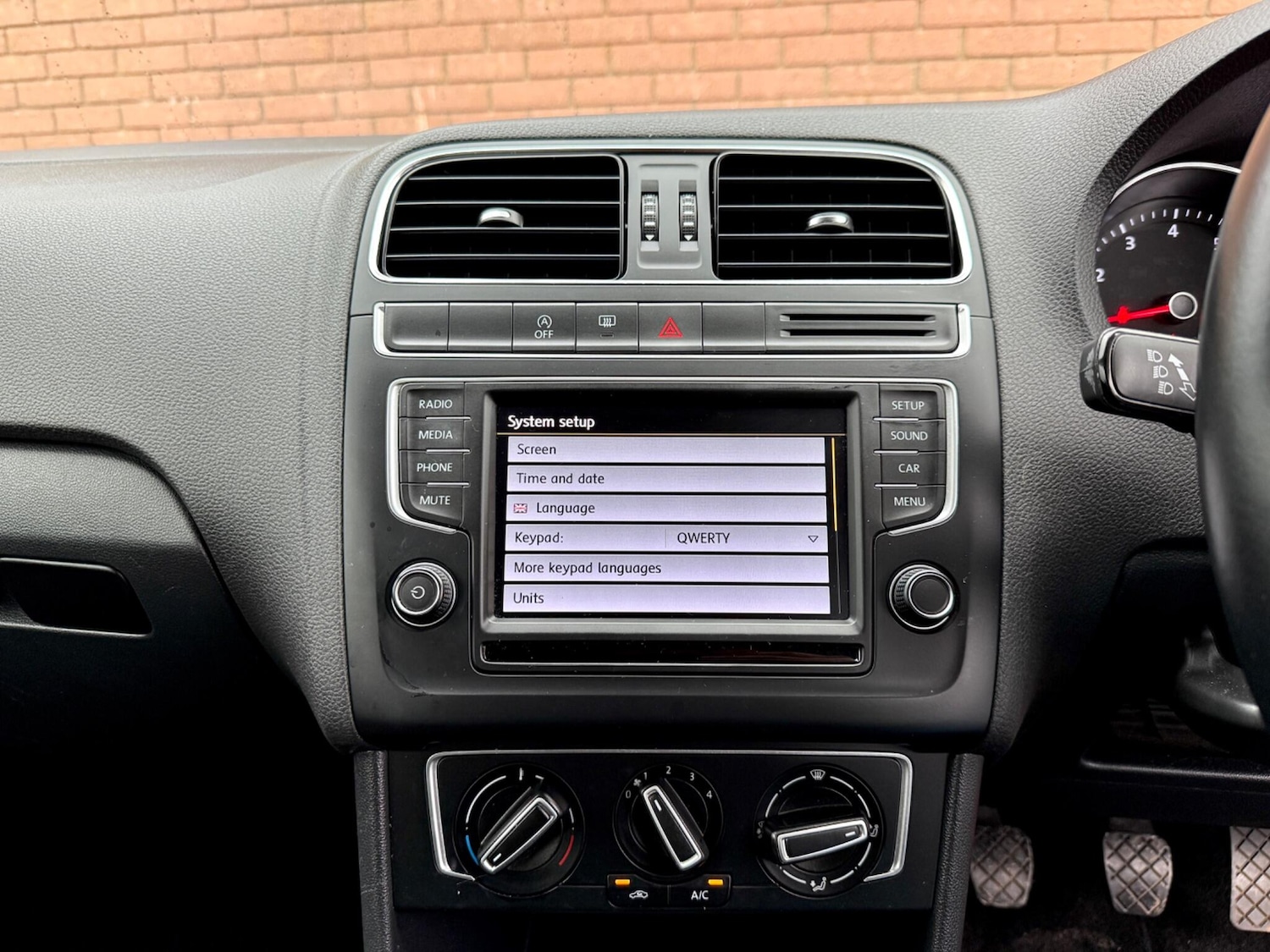 Used Volkswagen Polo 2015 for sale - 76441334: Photo 54