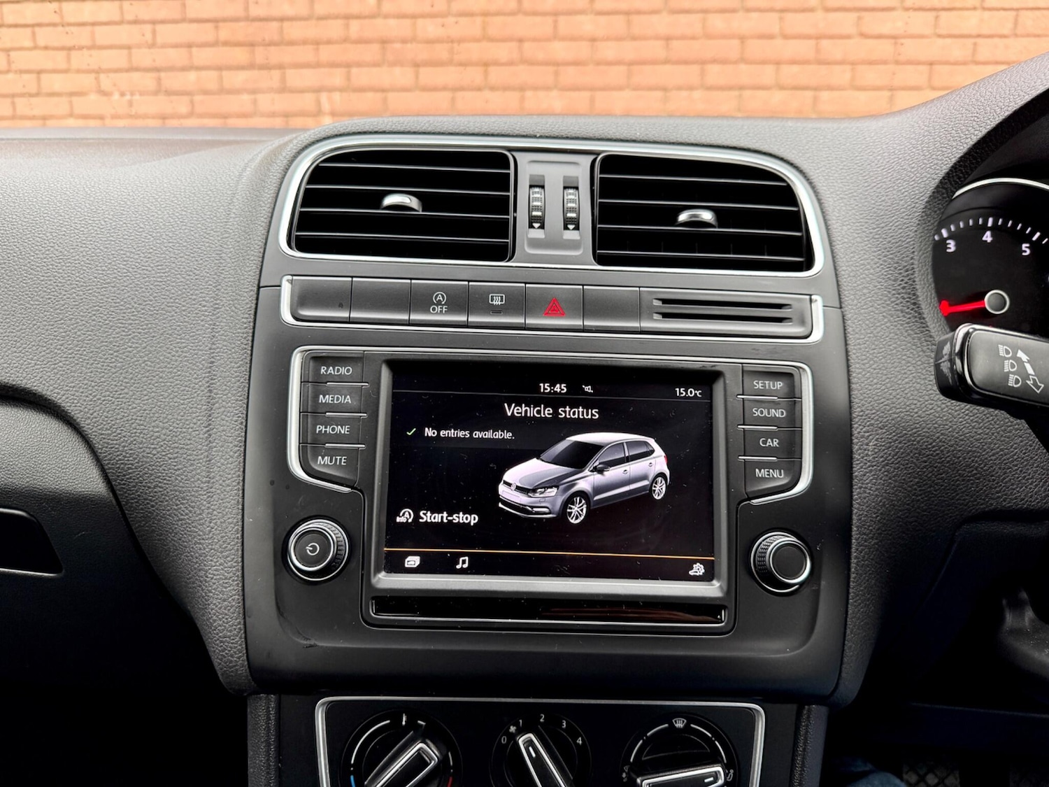 Used Volkswagen Polo 2015 for sale - 76441334: Photo 55