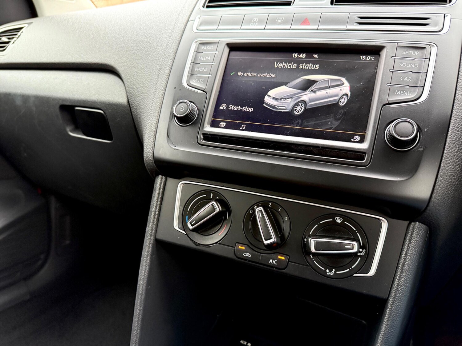 Used Volkswagen Polo 2015 for sale - 76441334: Photo 56