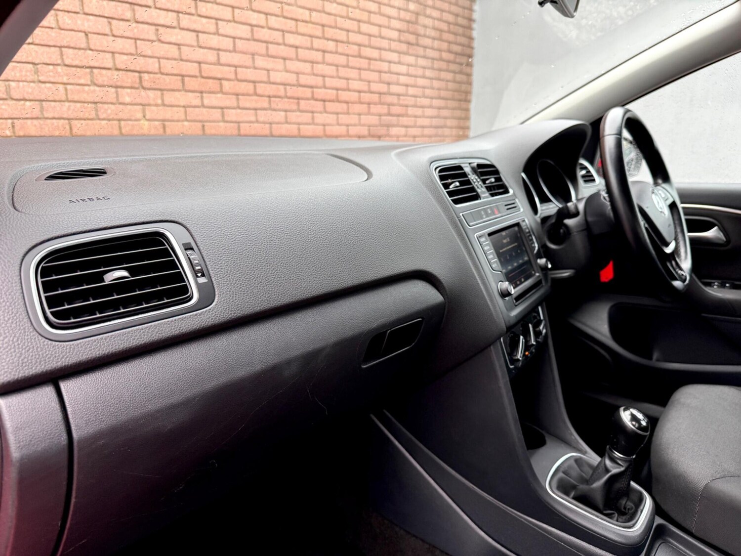 Used Volkswagen Polo 2015 for sale - 76441334: Photo 57