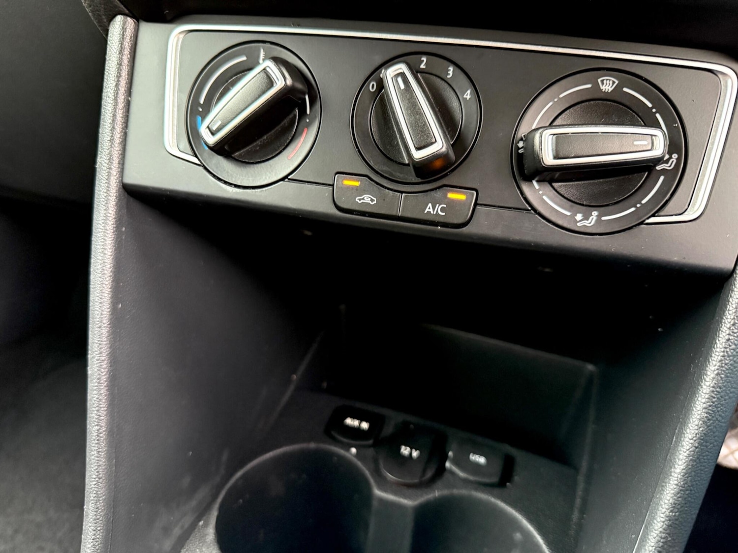 Used Volkswagen Polo 2015 for sale - 76441334: Photo 61