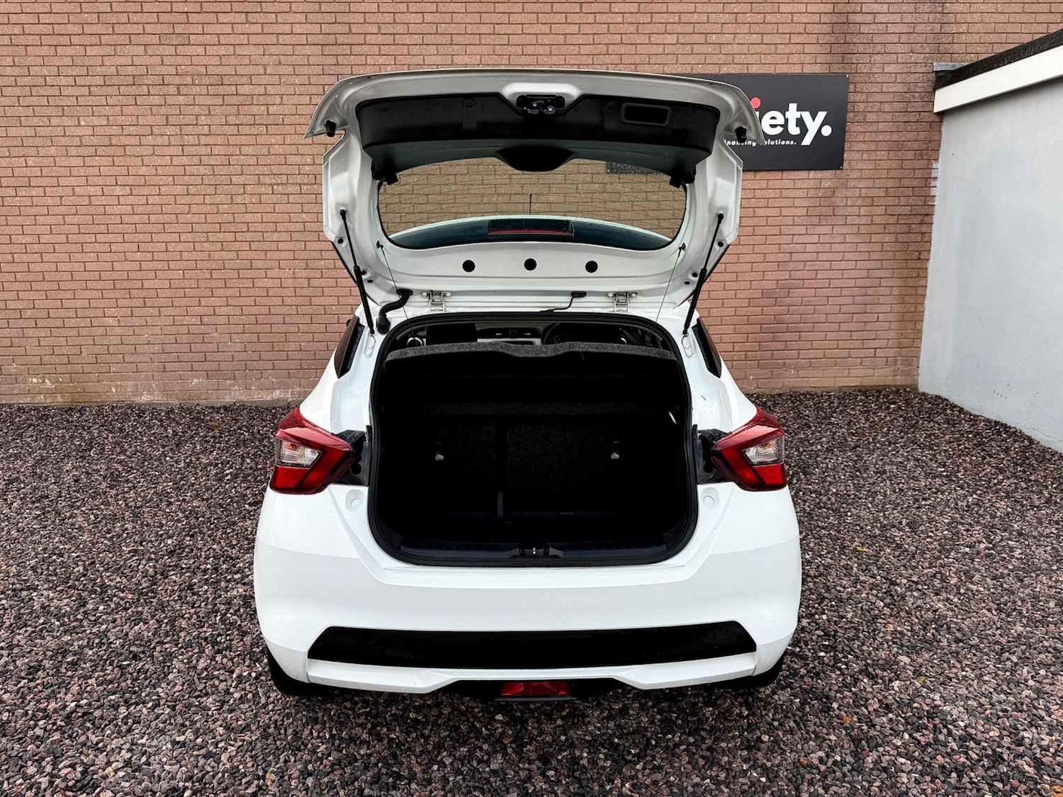 Used Nissan Micra 2018 for sale - 76336734: Photo 32