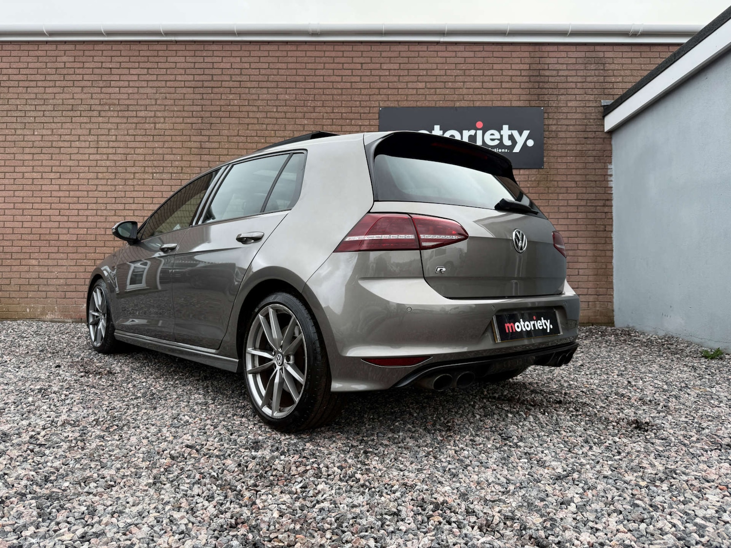 Used Volkswagen Golf 2015 for sale - 77539356: Photo 2