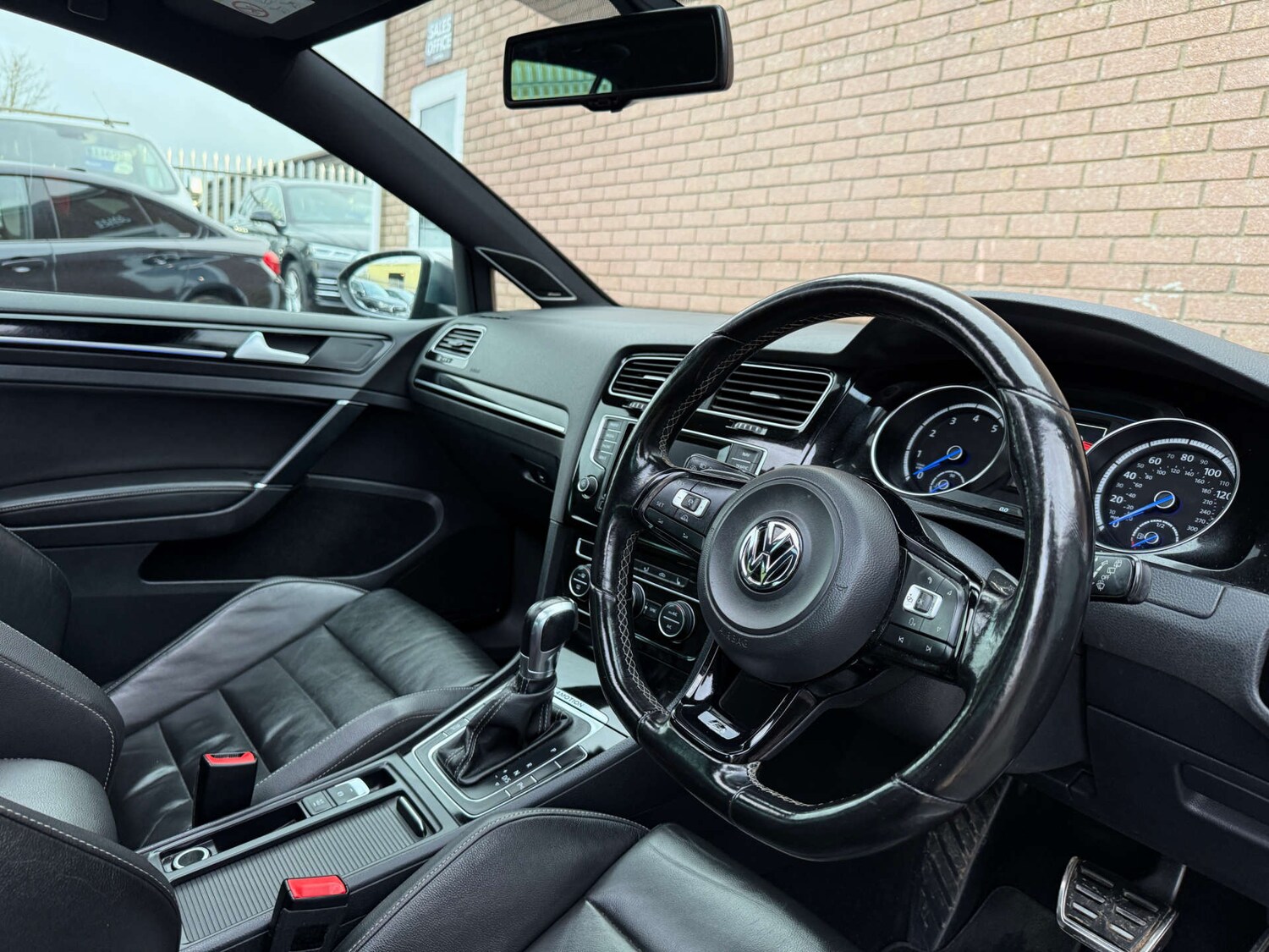 Used Volkswagen Golf 2015 for sale - 77539356: Photo 40