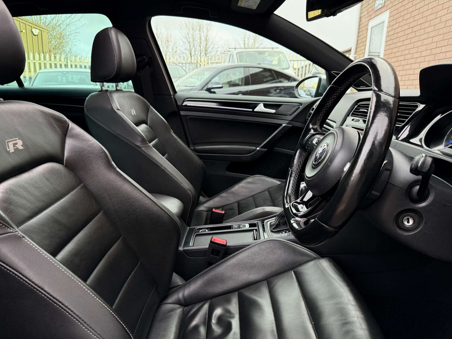 Used Volkswagen Golf 2015 for sale - 77539356: Photo 41