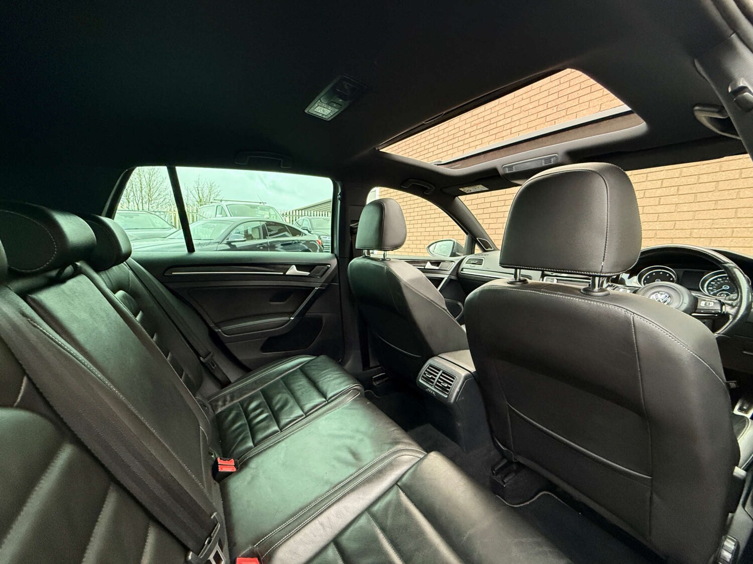 Used Volkswagen Golf 2015 for sale - 77539356: Photo 51