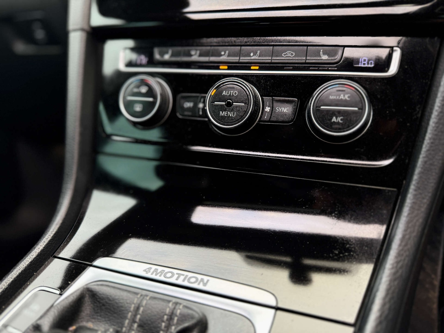 Used Volkswagen Golf 2015 for sale - 77539356: Photo 76