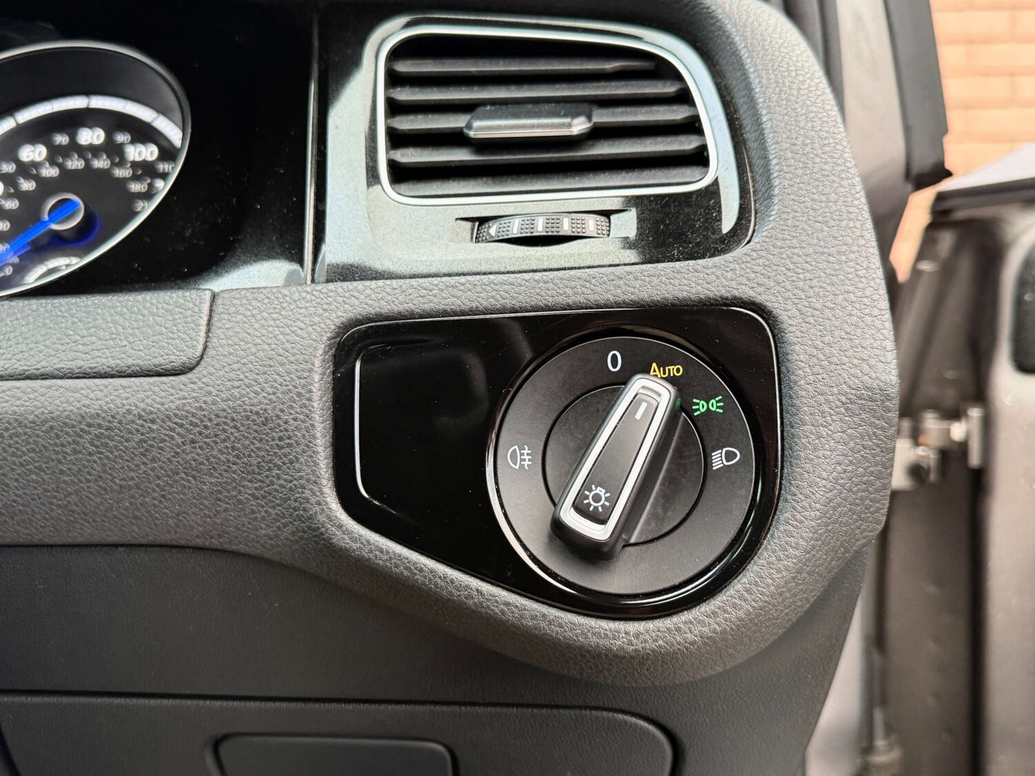 Used Volkswagen Golf 2015 for sale - 77539356: Photo 82