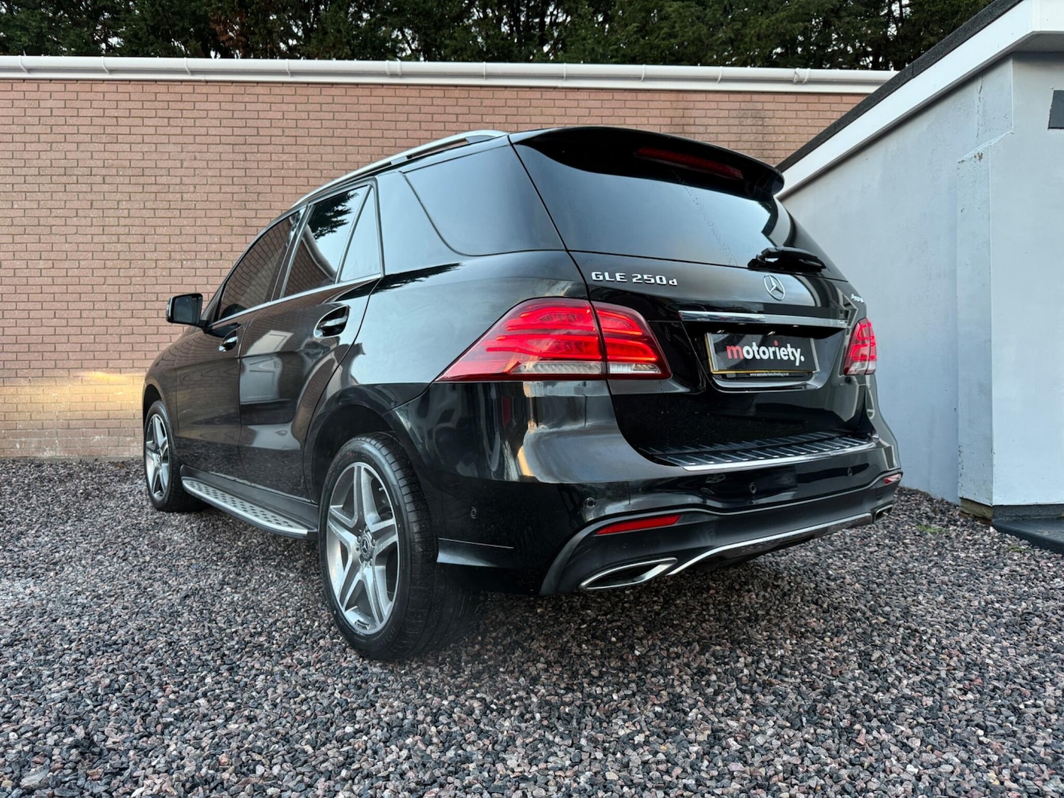 Used Mercedes-Benz GLE 2016 for sale - 76537967: Photo 2