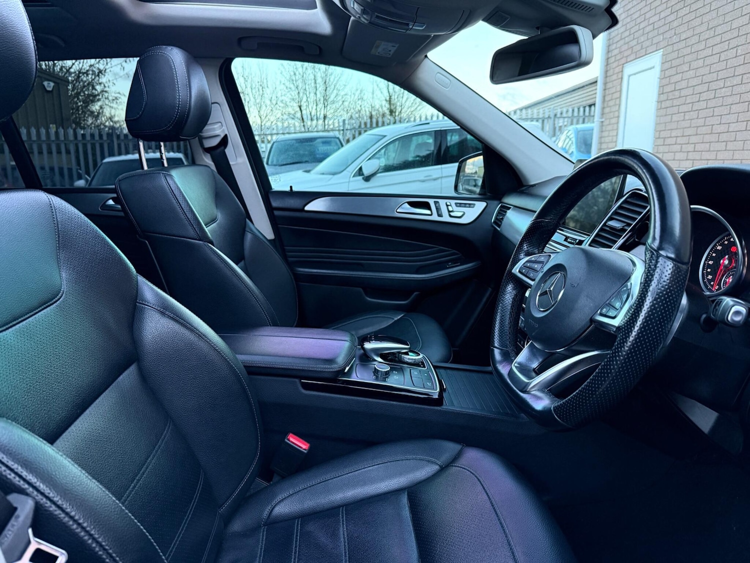 Used Mercedes-Benz GLE 2016 for sale - 76537967: Photo 43