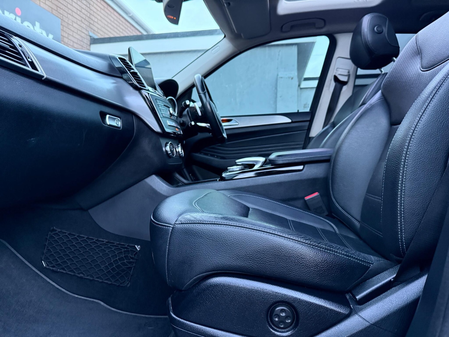 Used Mercedes-Benz GLE 2016 for sale - 76537967: Photo 49