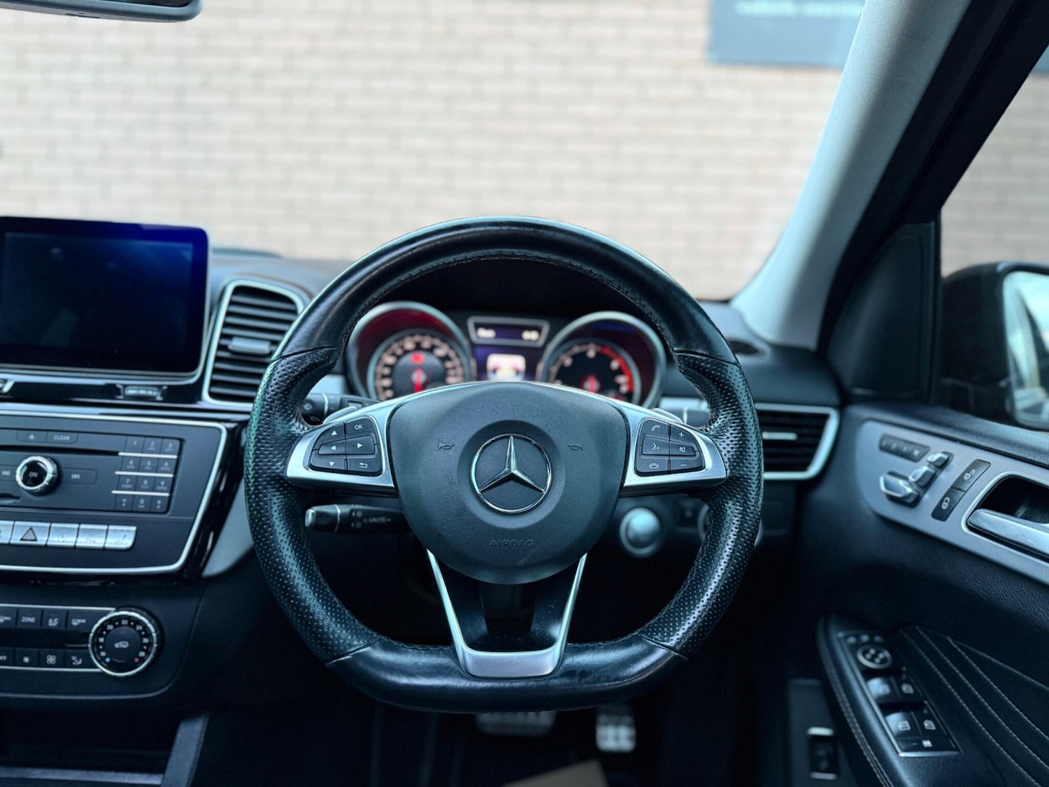 Used Mercedes-Benz GLE 2016 for sale - 76537967: Photo 65